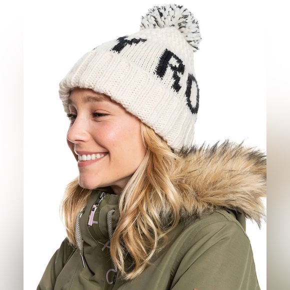 ROXY Tonic beanie. White and black. Used only once for a couple of hours. - Picture 2 of 6